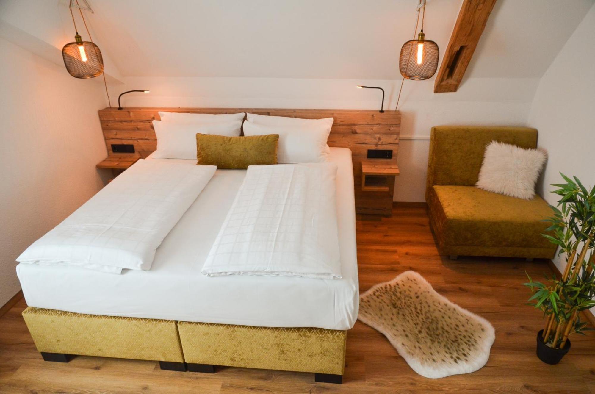 Gasthof Zum Ritter - A Cozy Historical Landmark Ulm Buitenkant foto
